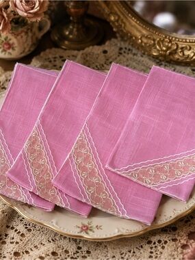 Vintage Pink Cloth Napkins Set of 4 White Embroidered Floral Lace Trim Tea Time